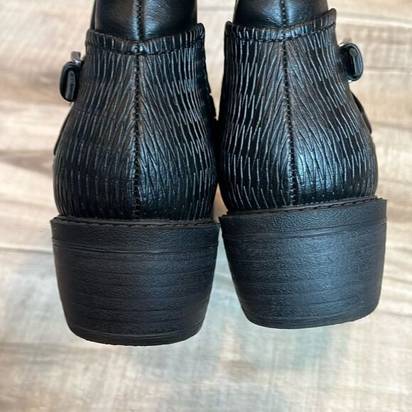 Baretraps Stratford vegan leather zip up tall boots size 7 - Picture 6 of 8